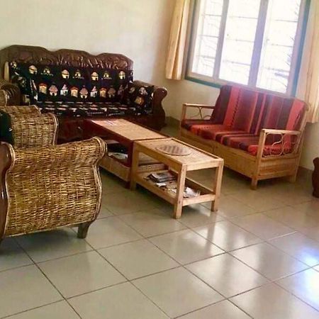 Homestaystudio62 Jinja Luaran gambar
